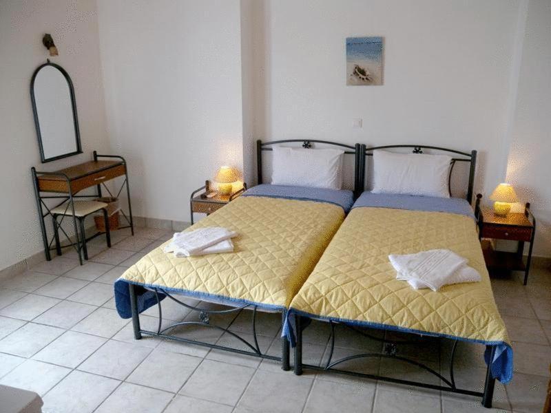 Apollon Rooms Pollonia Exterior photo