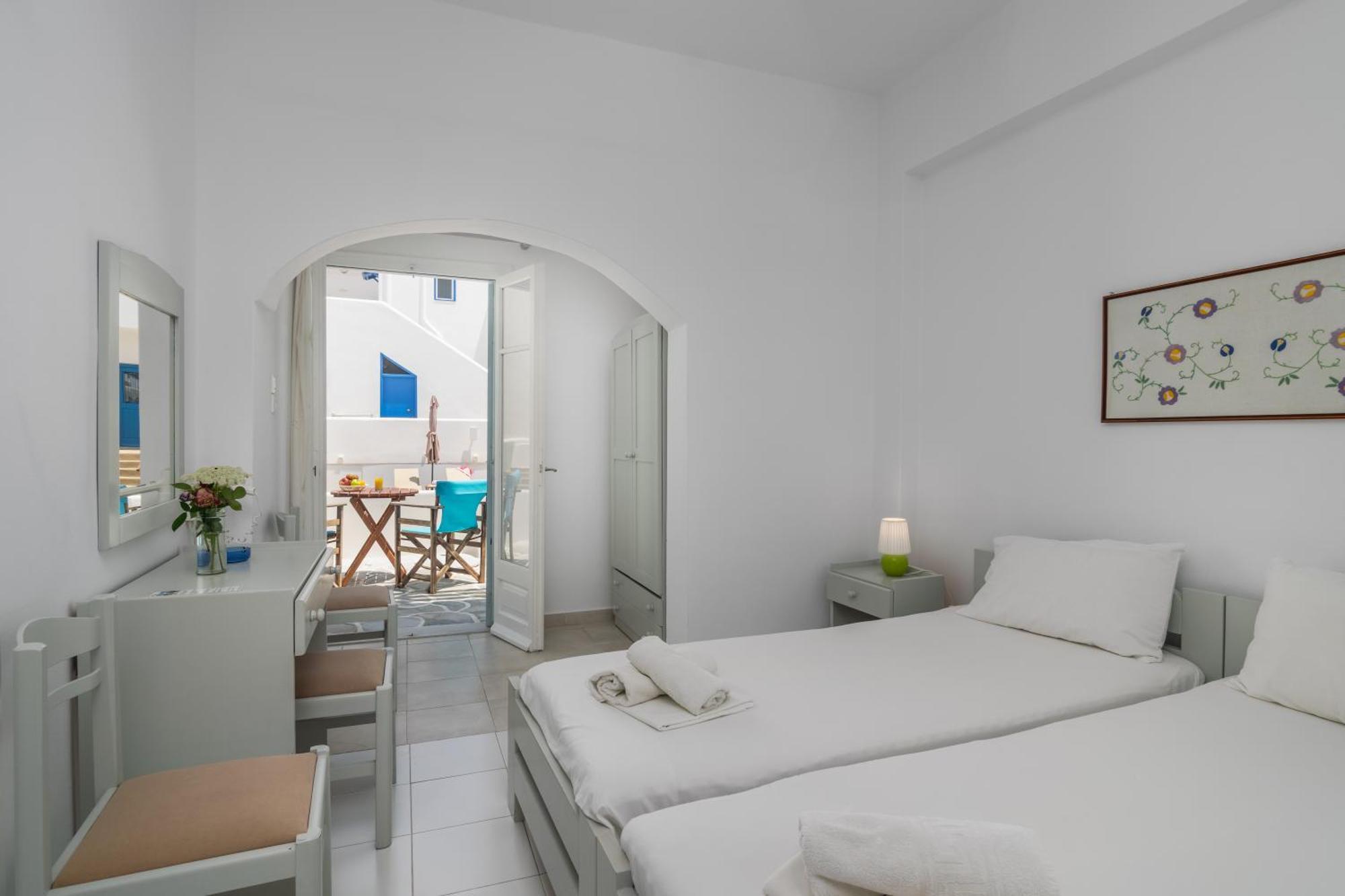 Apollon Rooms Pollonia Exterior photo